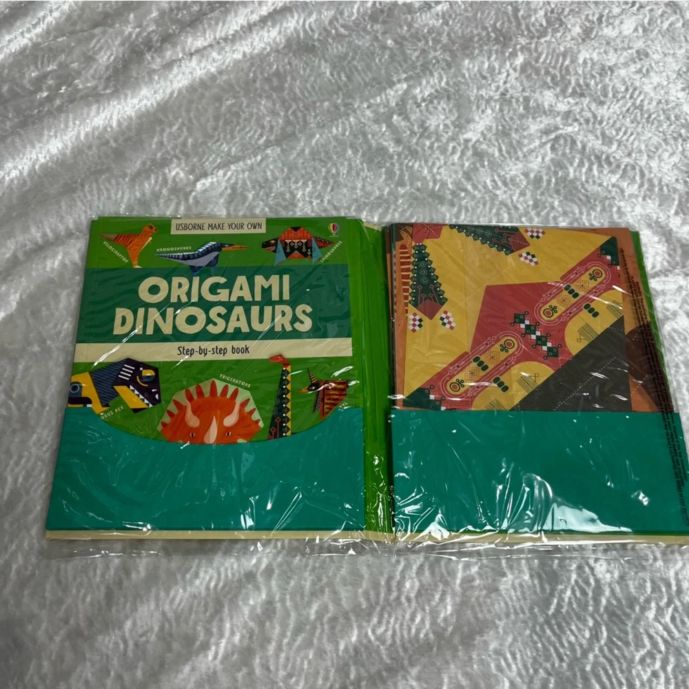 Usborne- Solar System Puzzle,Dinosaur Origami and Paper Plane book. All New!